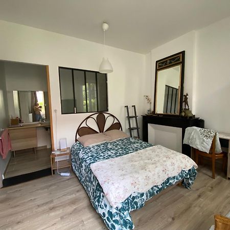 Au Jardin Y Bed and Breakfast Moissac Eksteriør billede