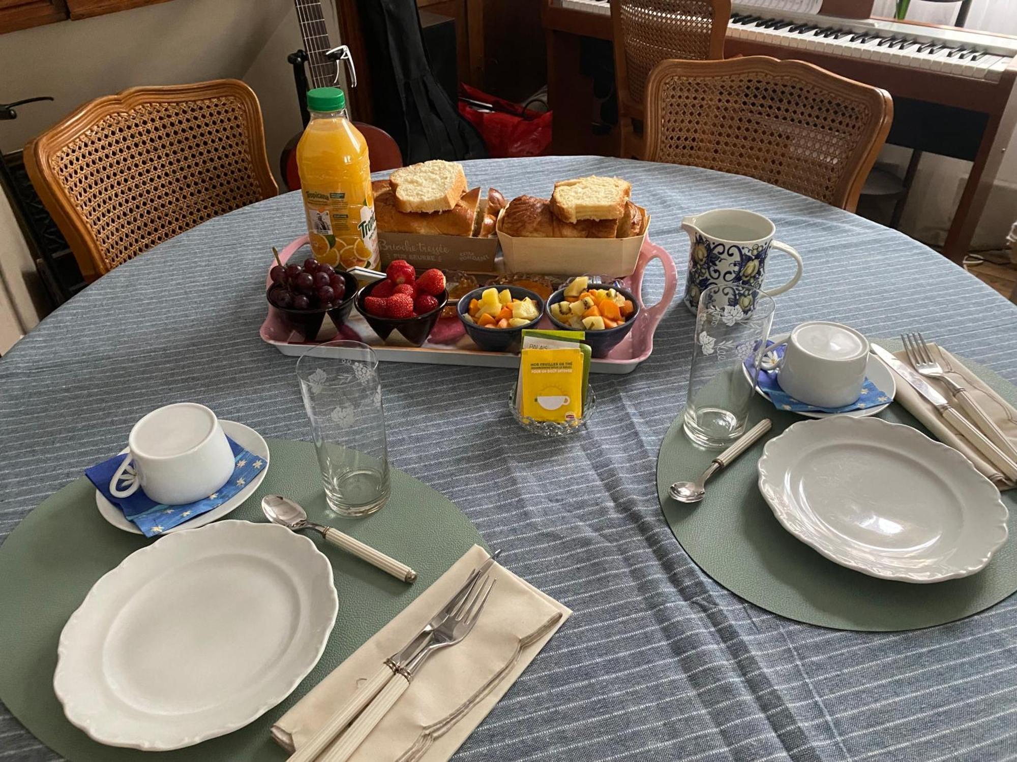 Au Jardin Y Bed and Breakfast Moissac Eksteriør billede